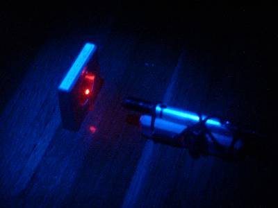 View of laser and diffraction grating.